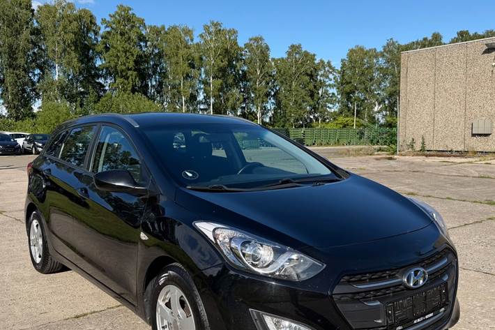 undefined Hyundai i30 fra 2016 set udefra