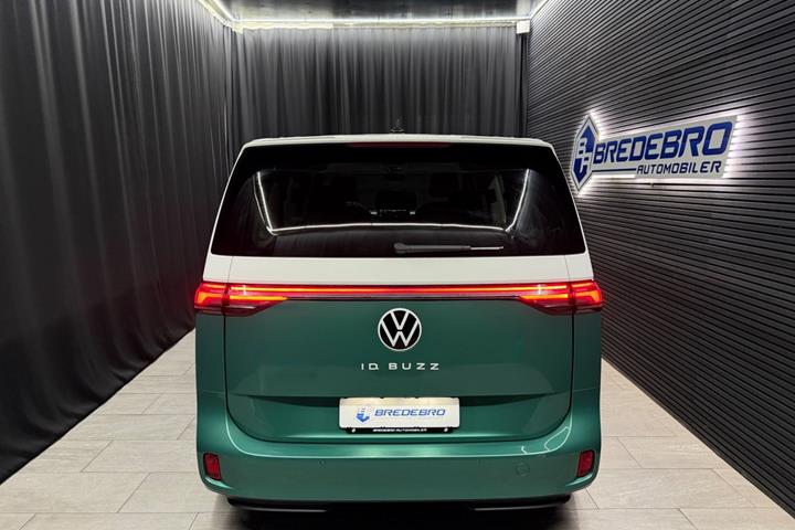 Blå VW ID.Buzz fra 2022