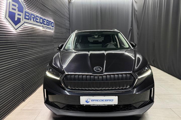 Sort Skoda Enyaq fra 2025