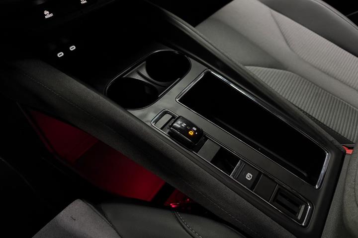 Sort Skoda Enyaq fra 2025