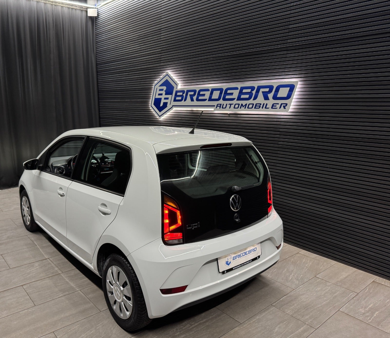 Hvid VW UP! fra 2020