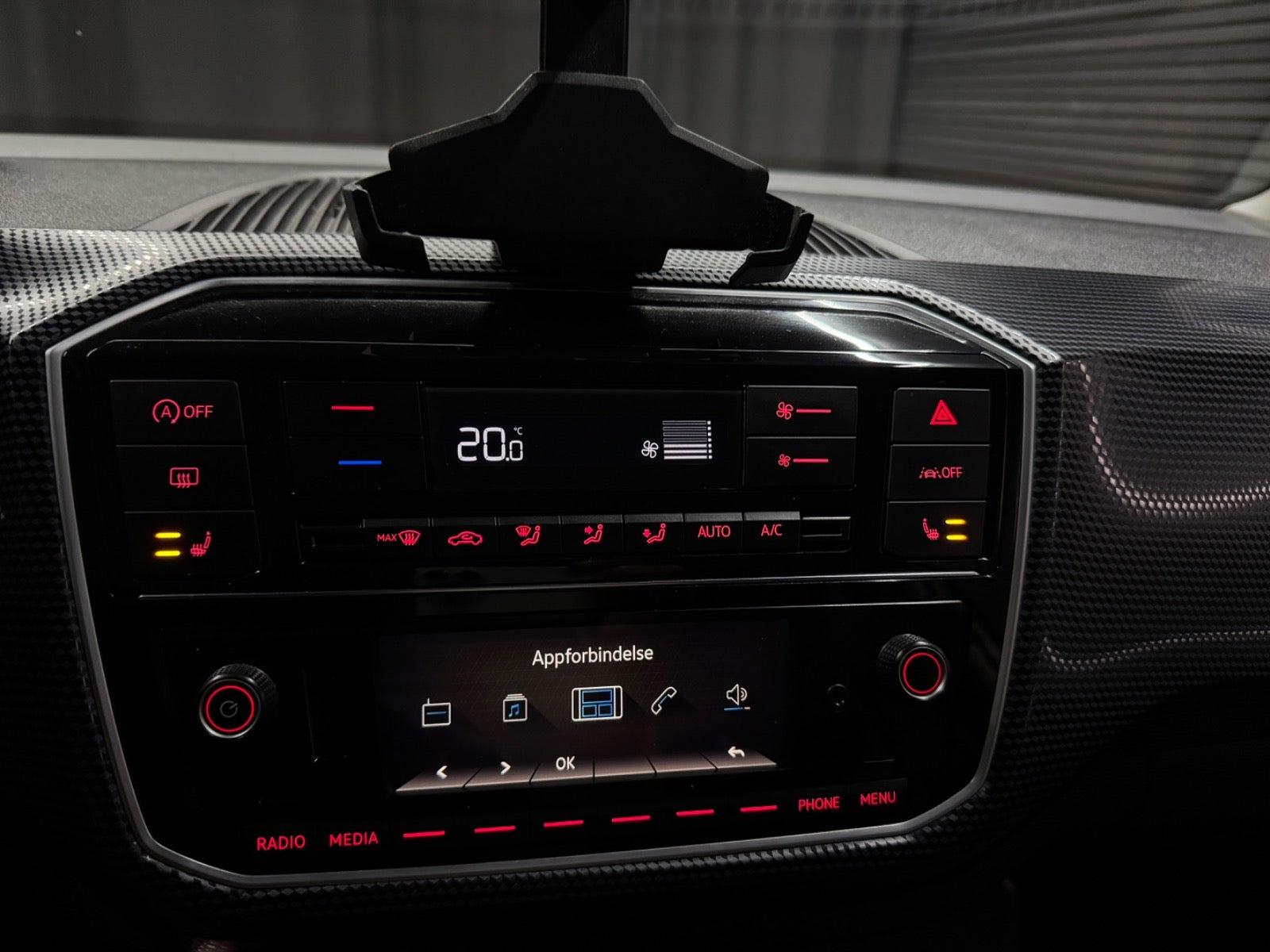 Hvid VW UP! fra 2020