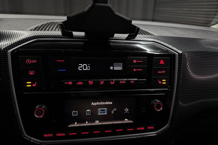 Hvid VW UP! fra 2020