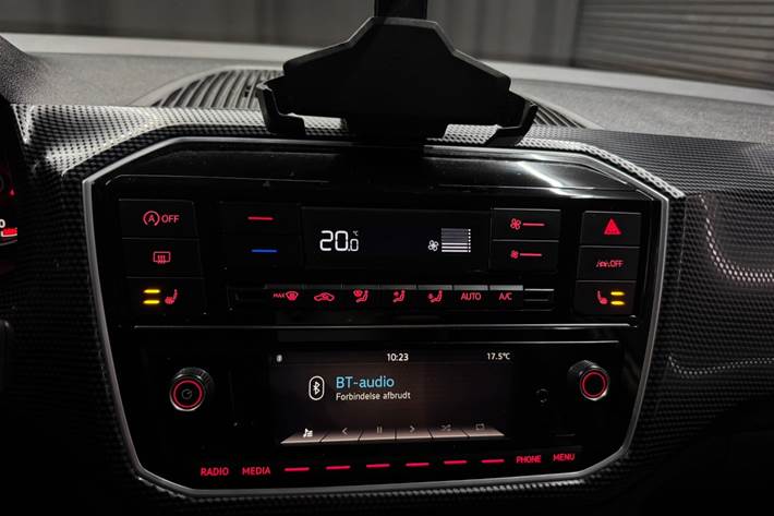 Hvid VW UP! fra 2020