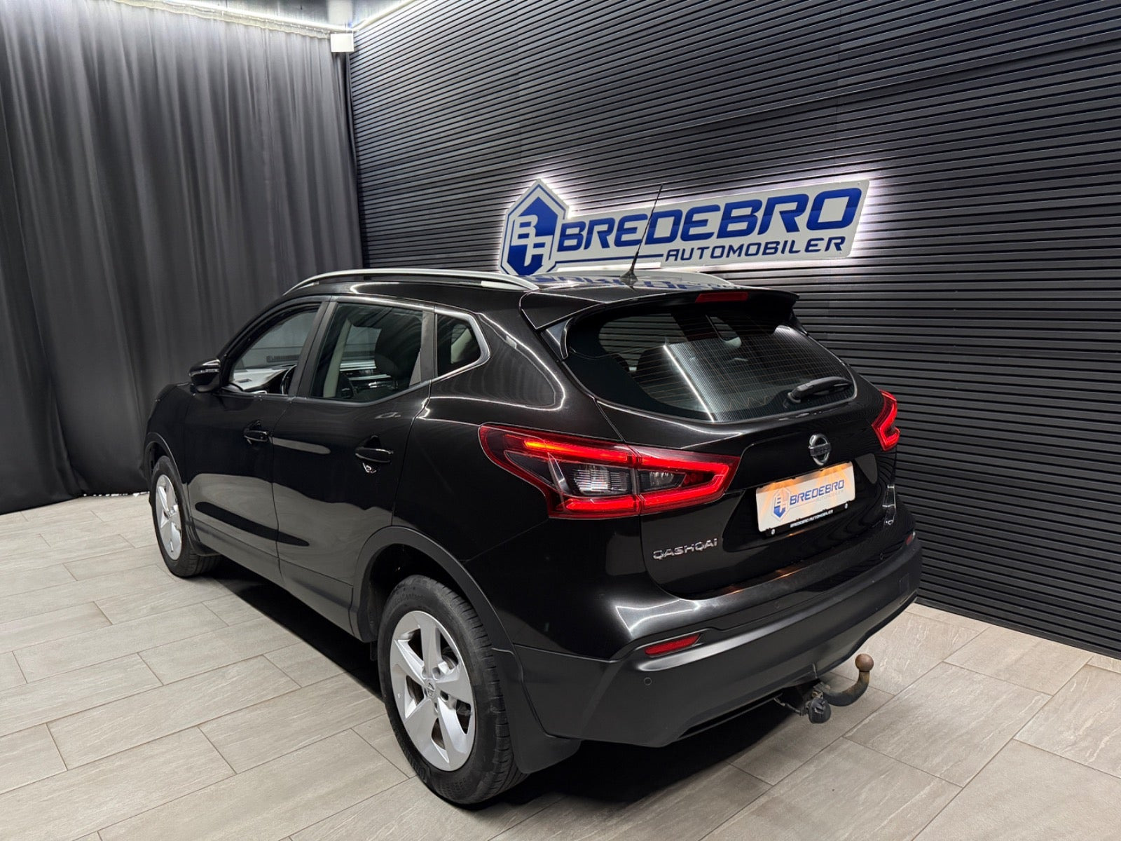 Sort Nissan Qashqai fra 2018