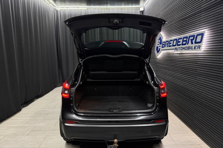 Sort Nissan Qashqai fra 2018