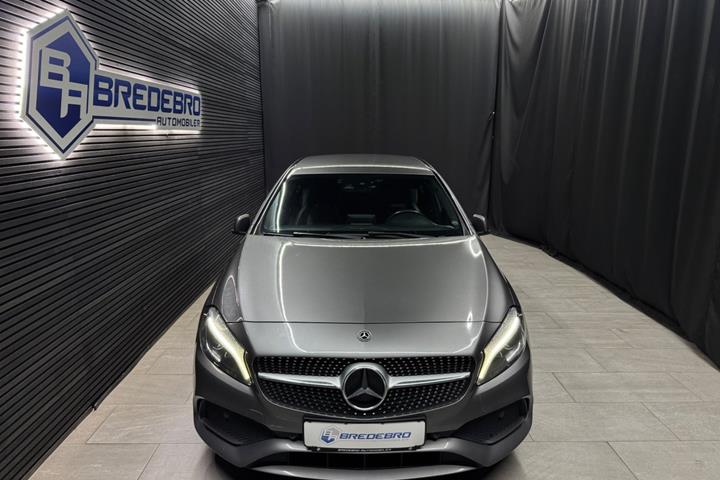 Grå Mercedes A200 d fra 2017