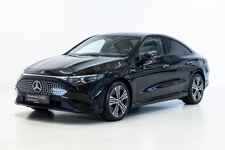 Sort Mercedes CLA250+ fra 2025 set udefra