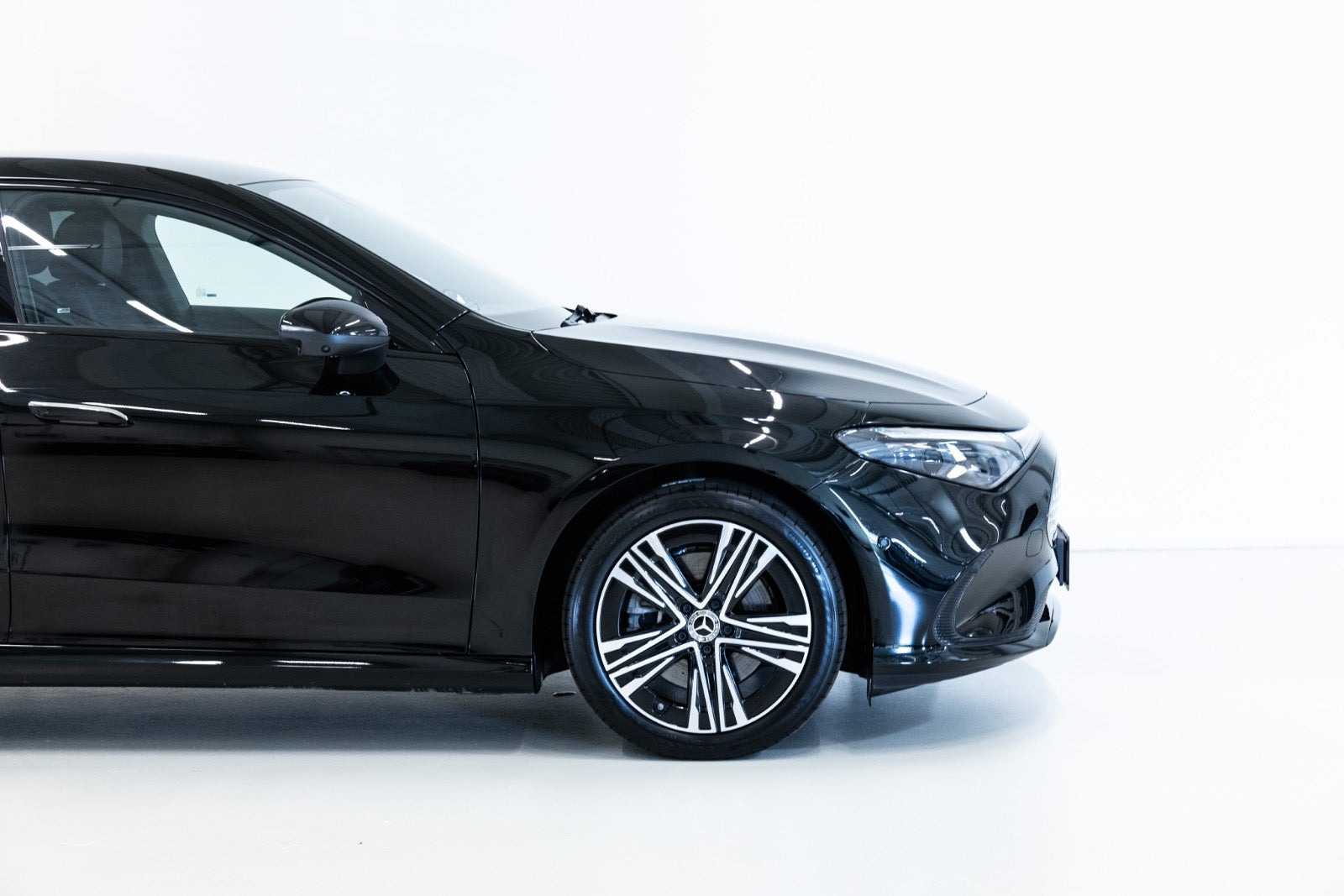 Sort Mercedes CLA250+ fra 2025