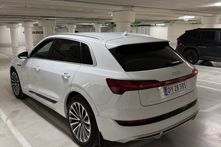 undefined Audi e-tron fra 2021