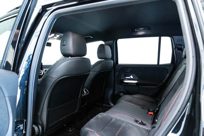 Sort Mercedes EQB250+ fra 2026