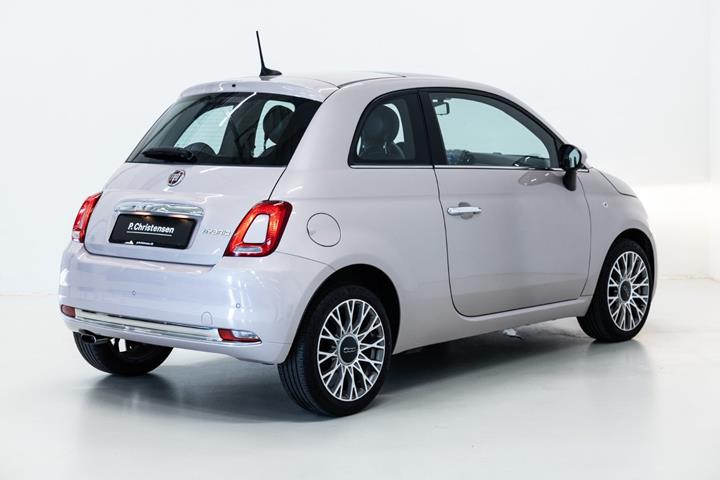 Grå Fiat 500 fra 2020