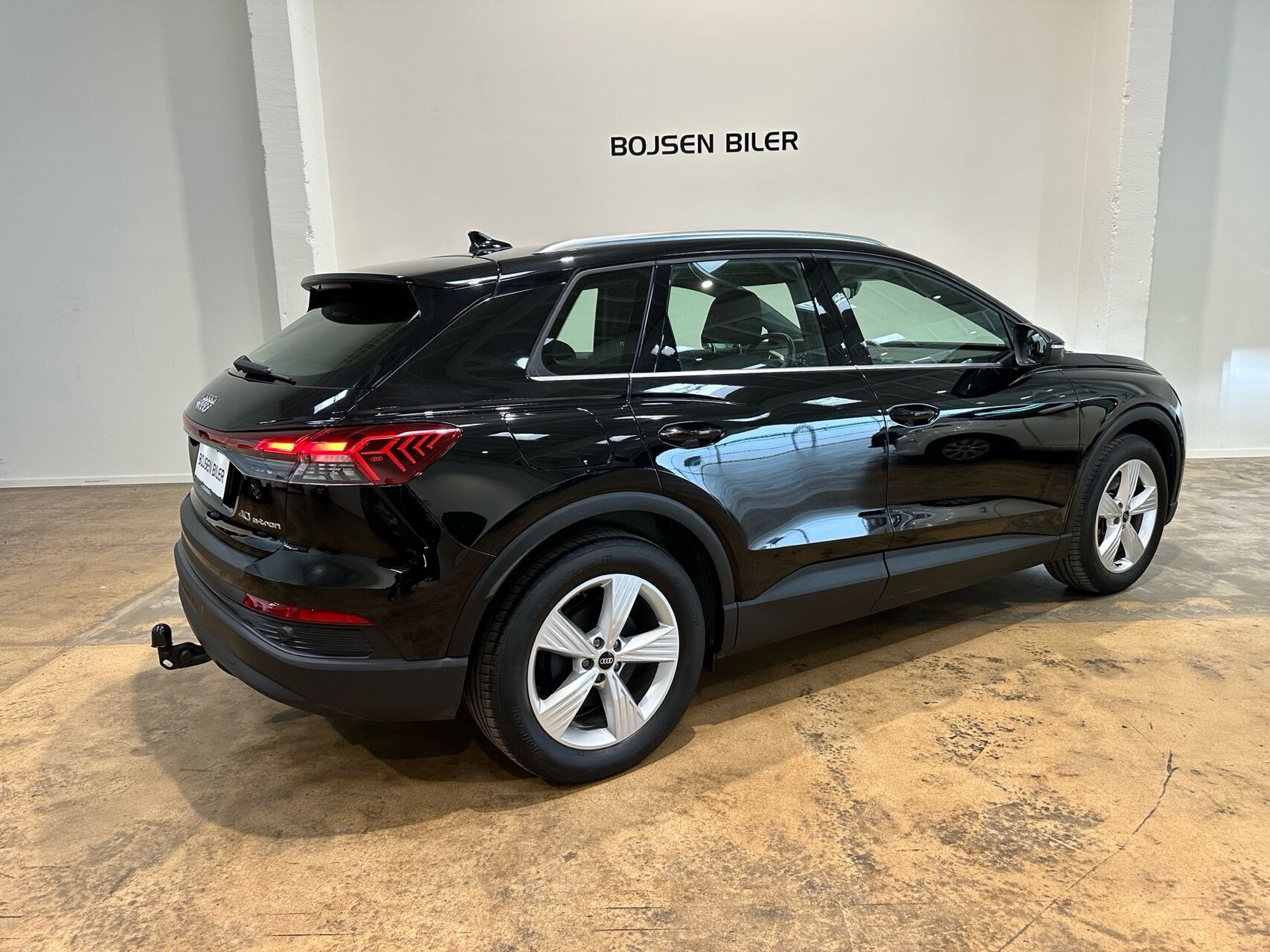 Sort Audi Q4 fra 2023