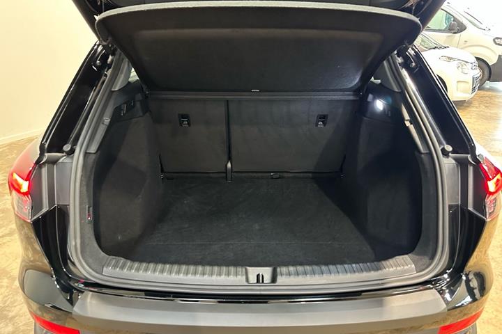 Sort Audi Q4 fra 2023