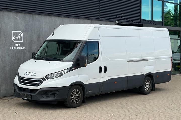 Hvid Iveco Daily fra 2024