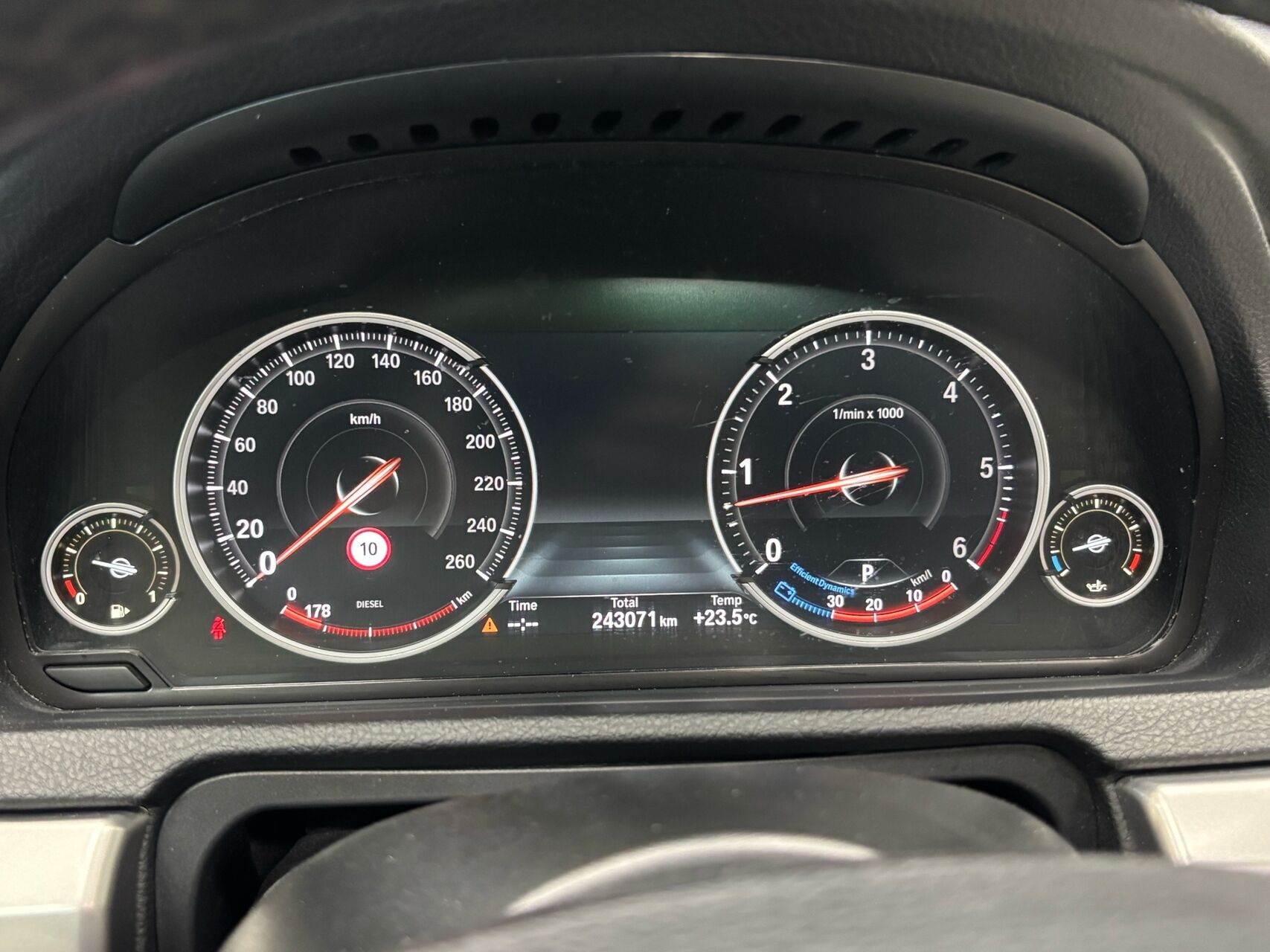 Sort BMW 535d fra 2013