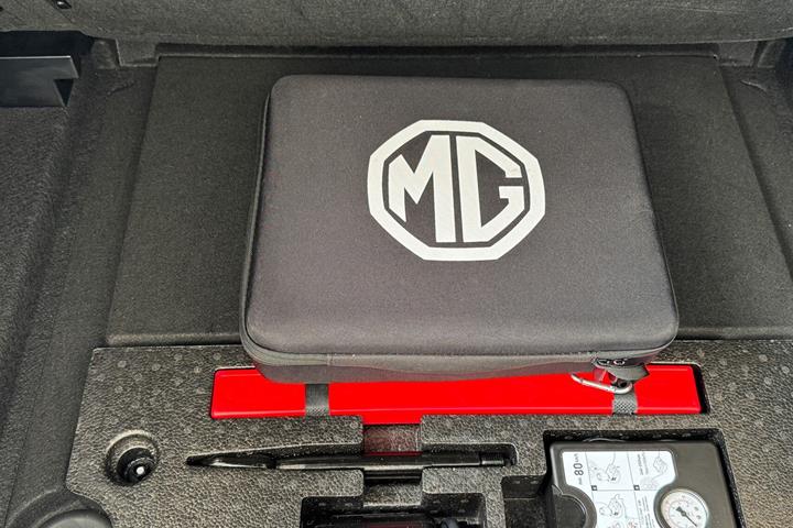 Hvid MG MG4 Electric fra 2025