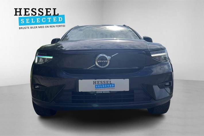 Sort Volvo XC40 fra 2024