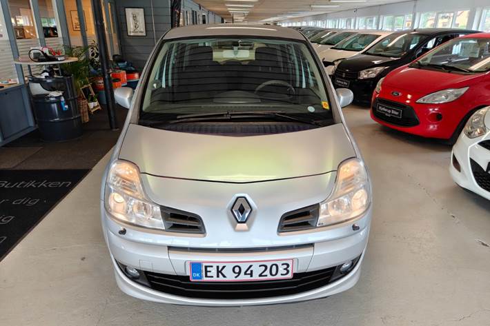 Gul Renault Grand Modus fra 2011