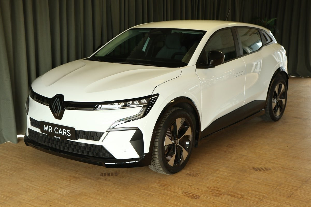 Grøn Renault Megane E-Tech fra 2023