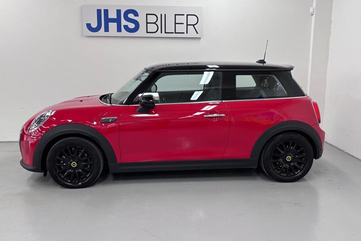 Rød Mini Cooper SE fra 2023