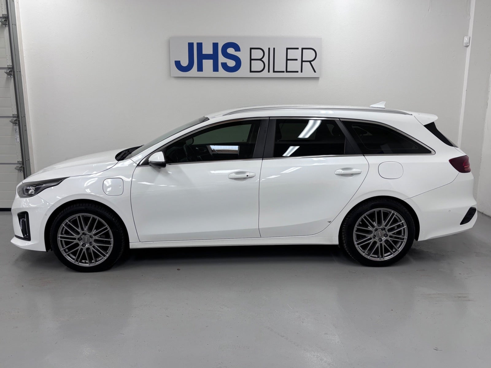 Hvid Kia Ceed fra 2020