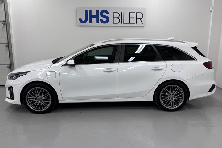 Hvid Kia Ceed fra 2020
