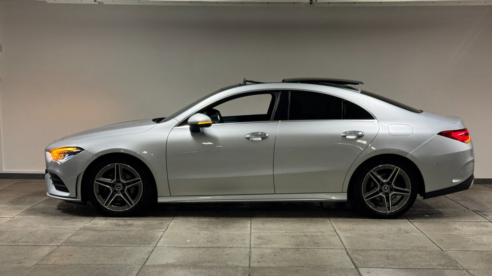 Sølv Mercedes CLA220 d fra 2020