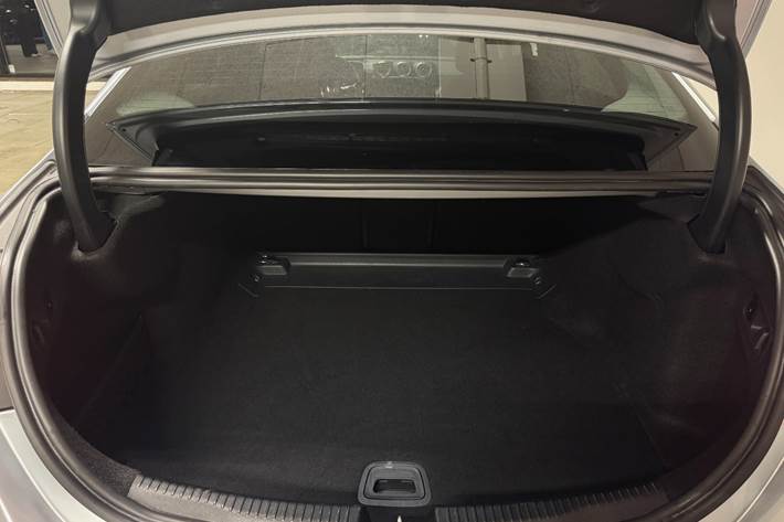 Sølv Mercedes C220 d fra 2022
