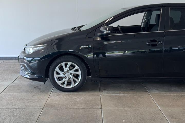Sort Toyota Auris fra 2016