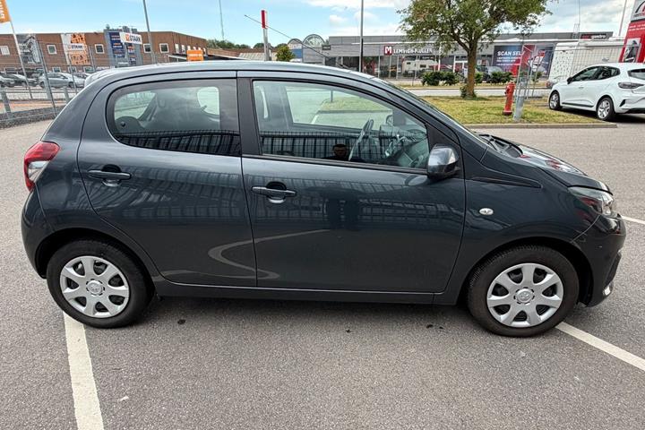 Sort Peugeot 108 fra 2018