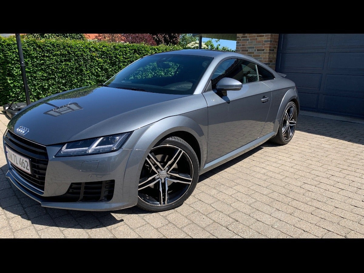 Grå Audi TT fra 2015