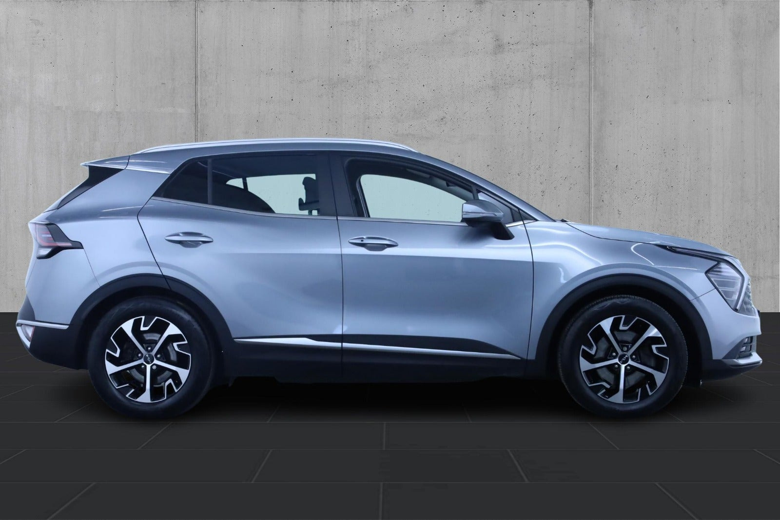 Grå Kia Sportage fra 2022