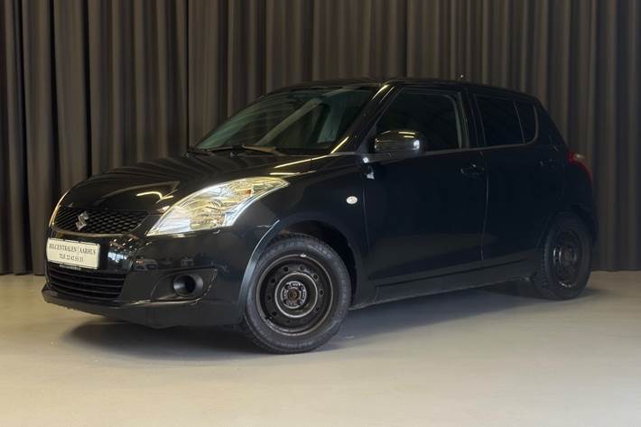Sort Suzuki Swift fra 2010