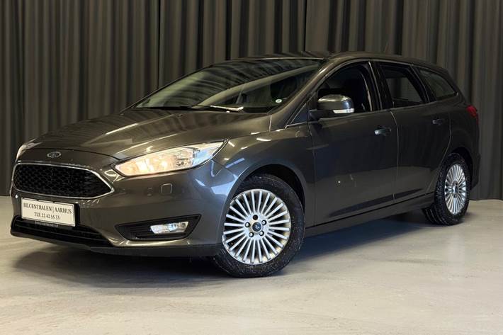 Grå Ford Focus fra 2017