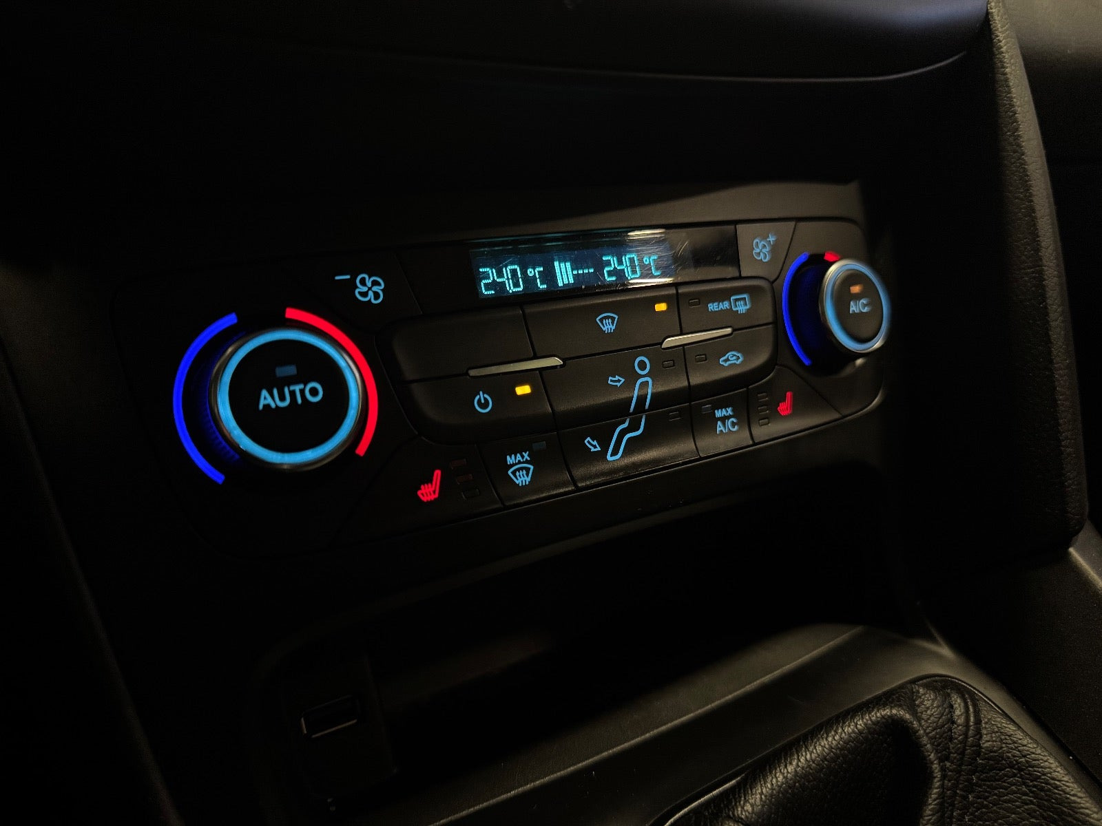Grå Ford Focus fra 2017