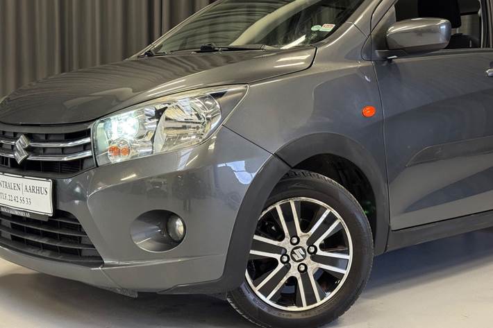 Grå Suzuki Celerio fra 2015