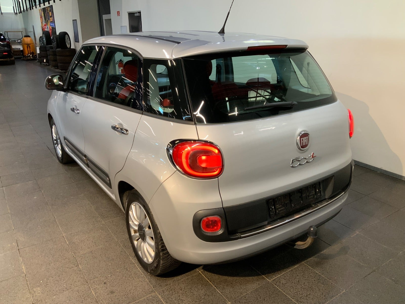 Sølv Fiat 500L fra 2012