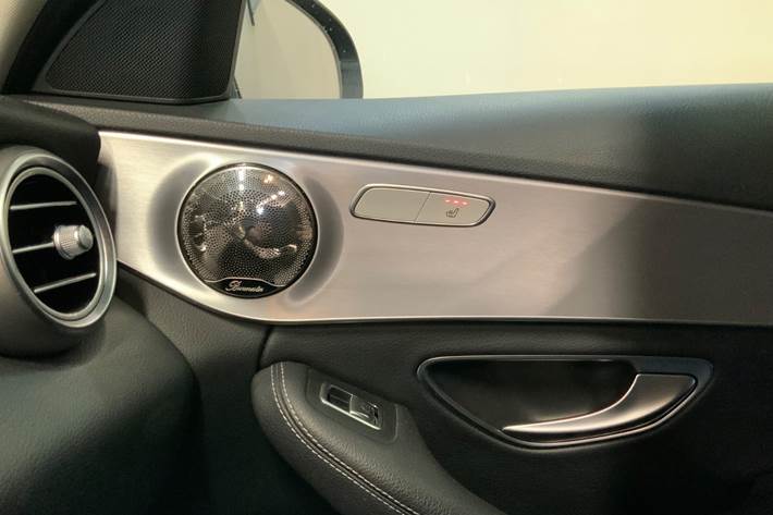 Sort Mercedes C220 d fra 2020