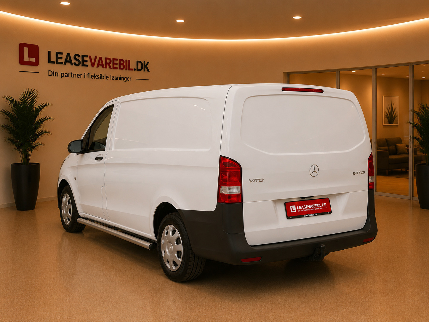 Hvid Mercedes Vito 114 fra 2023