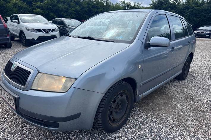 undefined Skoda Fabia fra 2004 set udefra