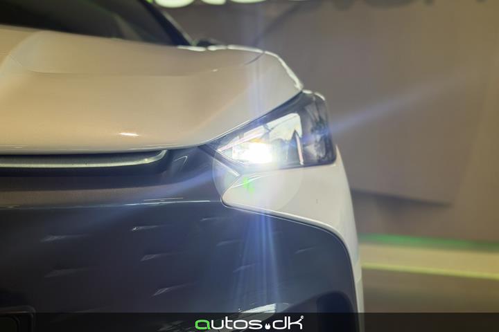Hvid Cupra Tavascan fra 2025