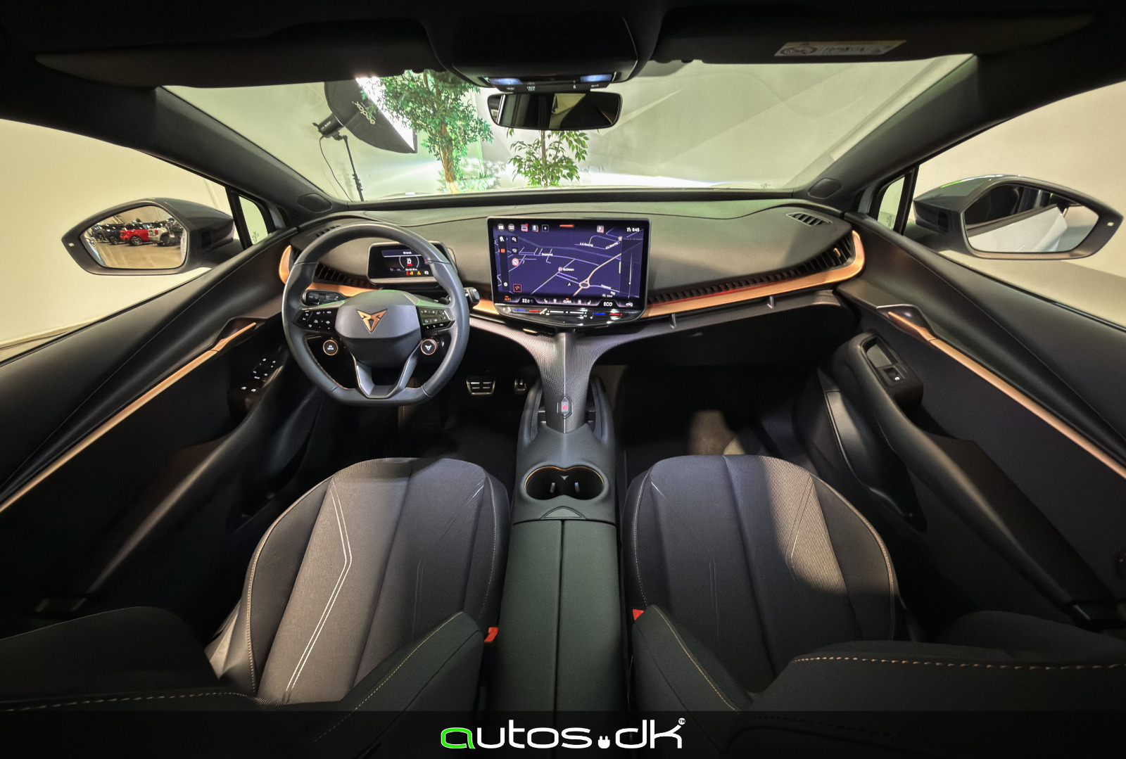 Hvid Cupra Tavascan fra 2025