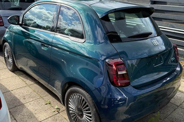 undefined Fiat 500e fra 2023
