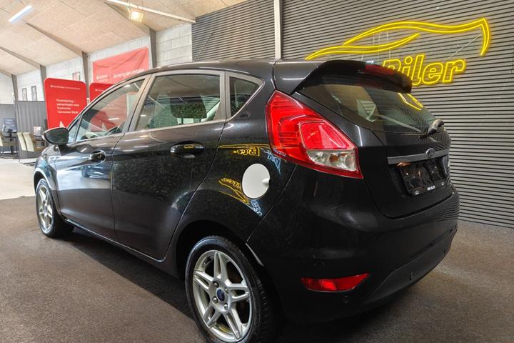 undefined Ford Fiesta fra 2014