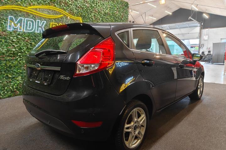 undefined Ford Fiesta fra 2014