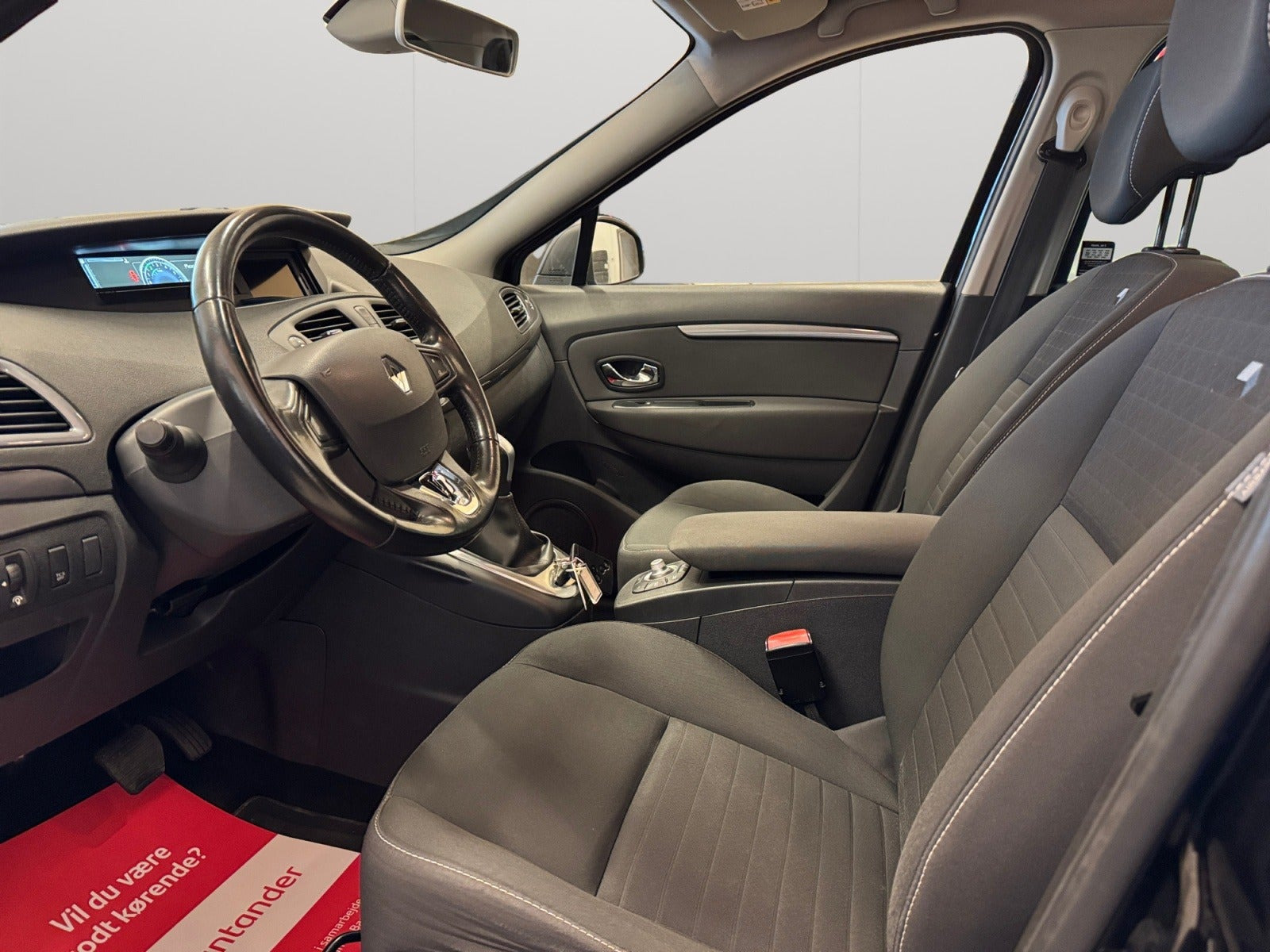 Sort Renault Grand Scenic III fra 2016
