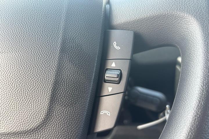 Hvid Peugeot Boxer 435 fra 2025