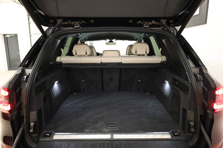 Sort BMW X5 fra 2022