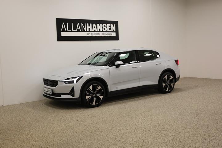 Hvid Polestar 2 fra 2023 set udefra